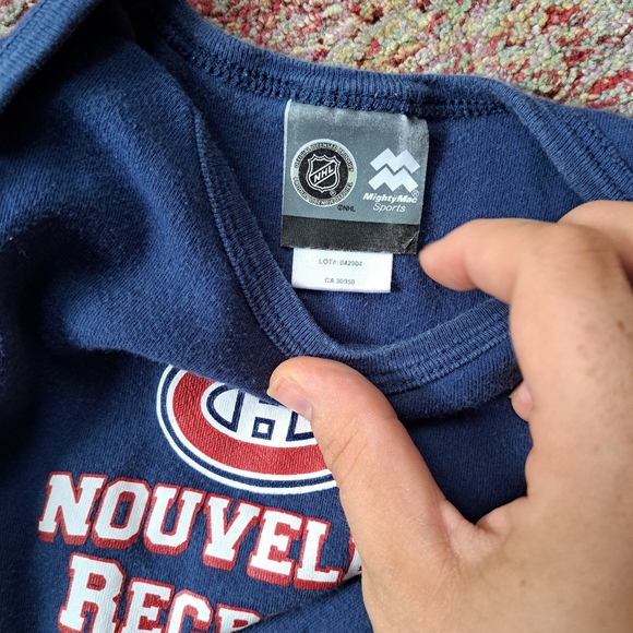 NHL Official Canadiens Onesie - 3-6 Months "Nouvelle Recrue" Onesie - Picture 4 of 5